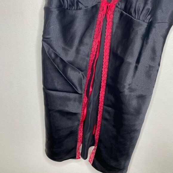 Vintage Victoria’s Secret Y2k 2000s Black Slip Dress Lingerie Embroidered floral - Picture 2 of 10